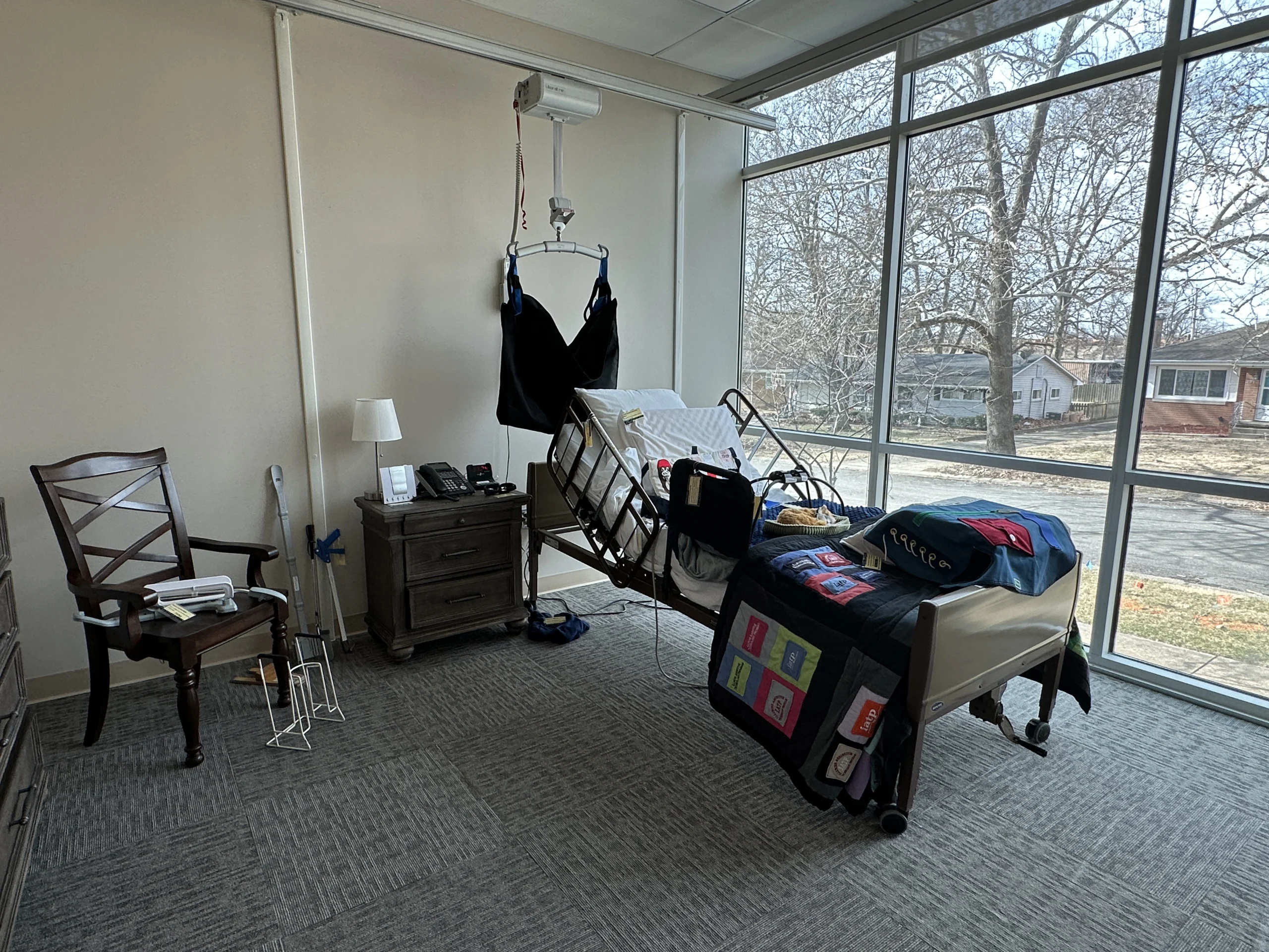 Bed and accessories in the Demo Center